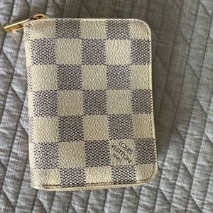 Louis Vuitton wallet/cards/coins